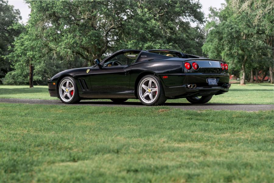  Ferrari 575 Superamerica Fiorano Handling Package 2005 года  (US) (фото 19 из 22)